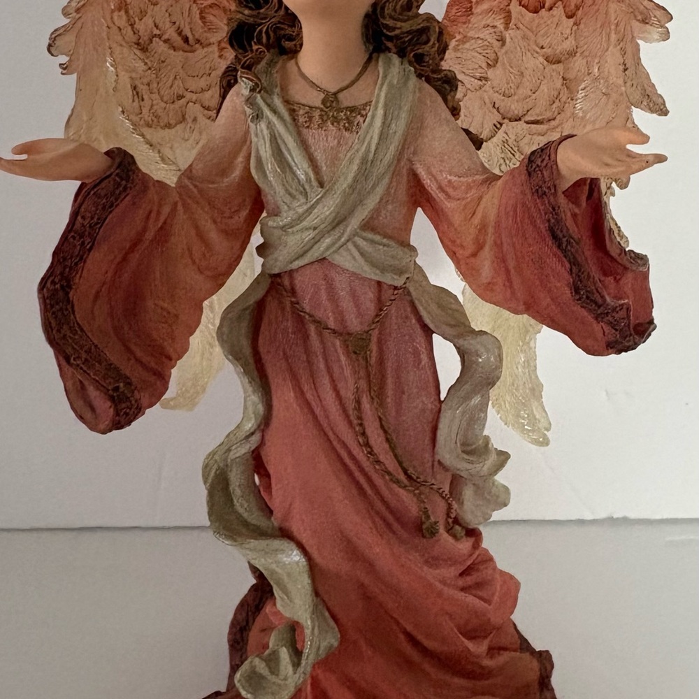 JOHANNA ANGEL OF JOY 28234
CHARMING ANGEL BOYDS
COLLECTION
